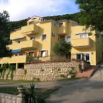 Apartmán With Parking Space Supetarska Draga - Gornja, Rab - 13645