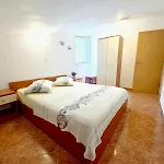 Apartmán With Parking Space Supetarska Draga - Gornja, Rab - 13645