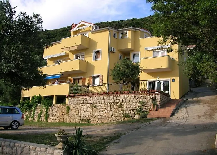 Apartment With Parking Space Supetarska Draga - Gornja, Rab - 13645