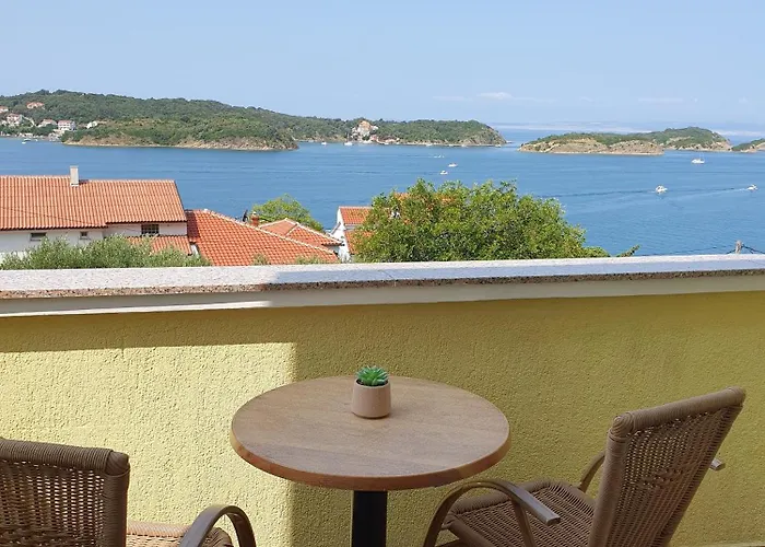 With Parking Space Supetarska Draga - Gornja, Rab - 13645 Apartment