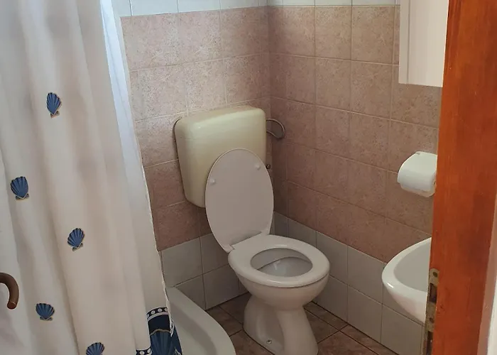 With Parking Space Supetarska Draga - Gornja, Rab - 13645 Apartment *