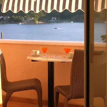 Apartmán With Parking Space - Gornja, Rab - 13645 Supetarska Draga