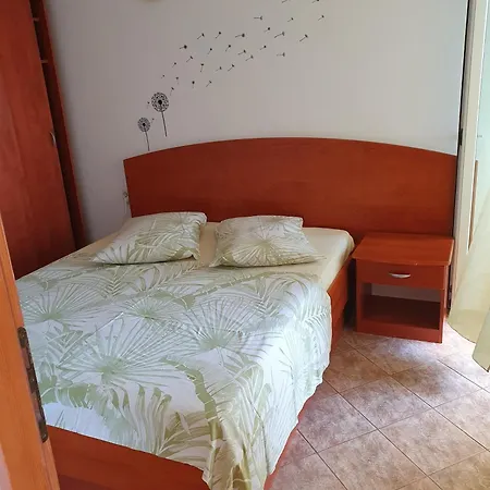 公寓 With Parking Space Supetarska Draga - Gornja, Rab - 13645 拉布