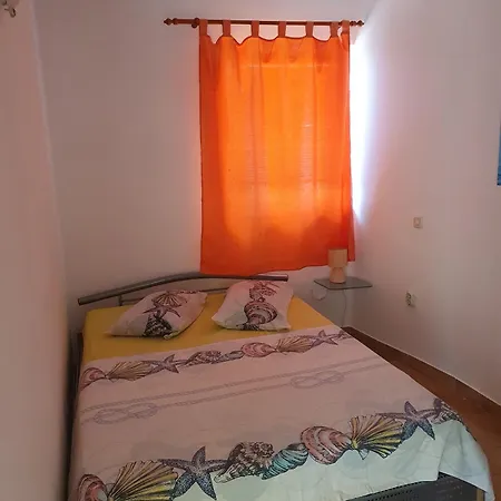 公寓 With Parking Space Supetarska Draga - Gornja, Rab - 13645 拉布